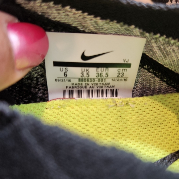 Nike Free Focus Flyknit 2 Womens Running Shoe Size 6 - Picture 7 of 7